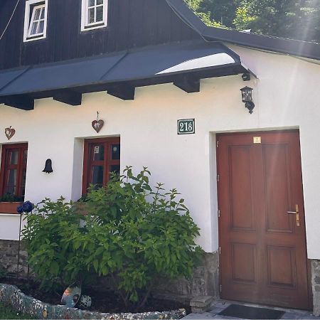 Rozpravkovy Domcek Zvoncek Villa โดโนวาลี ภายนอก รูปภาพ